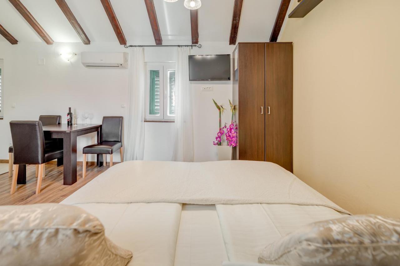 Guesthouse Imperator Split Extérieur photo