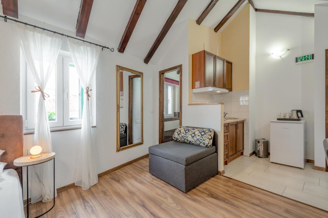 Guesthouse Imperator Split Extérieur photo