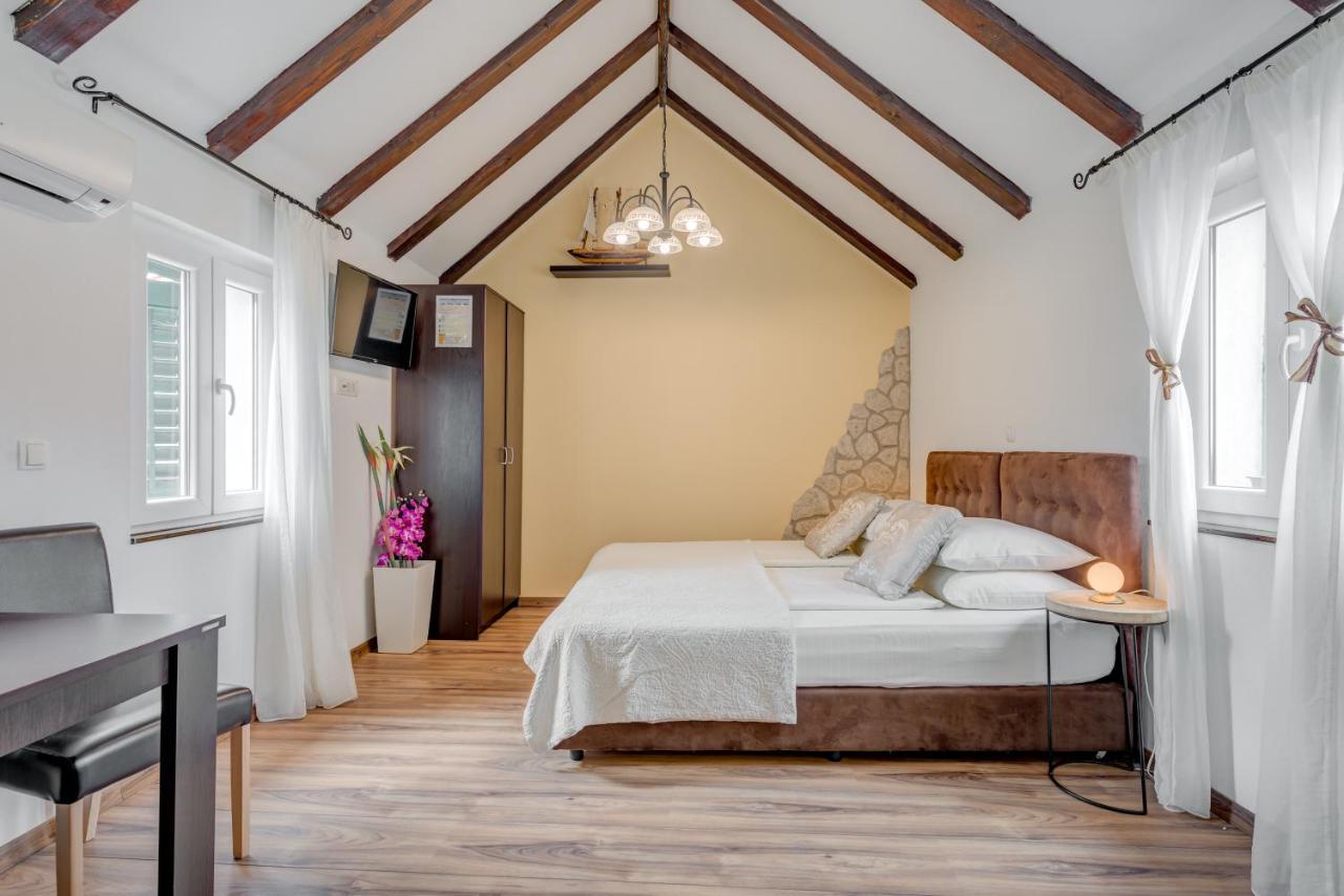 Guesthouse Imperator Split Extérieur photo