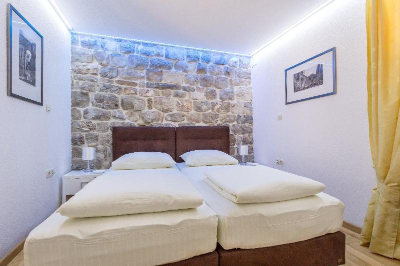 Guesthouse Imperator Split Extérieur photo