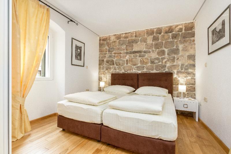 Guesthouse Imperator Split Extérieur photo