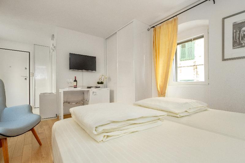 Guesthouse Imperator Split Extérieur photo