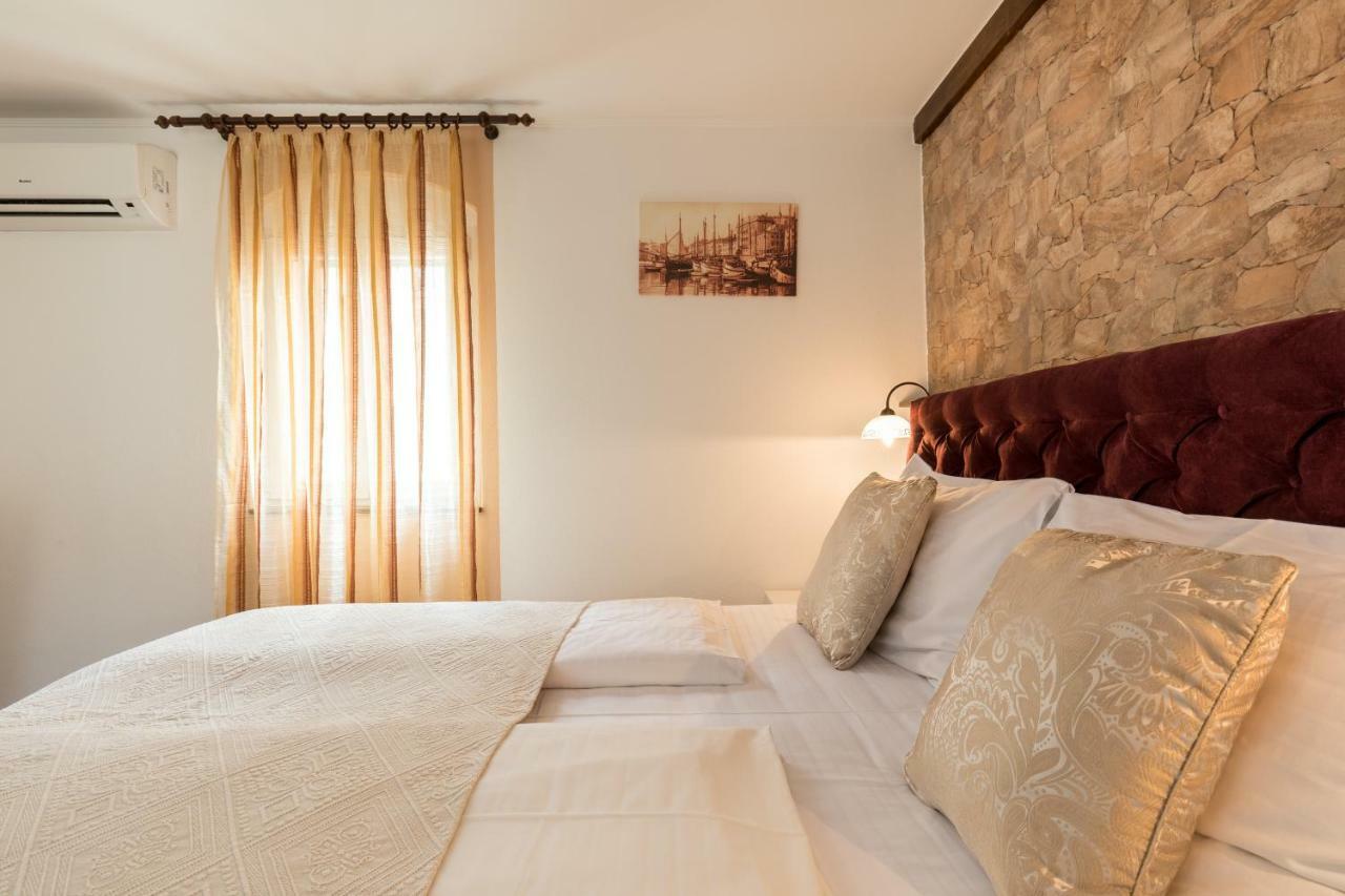 Guesthouse Imperator Split Extérieur photo