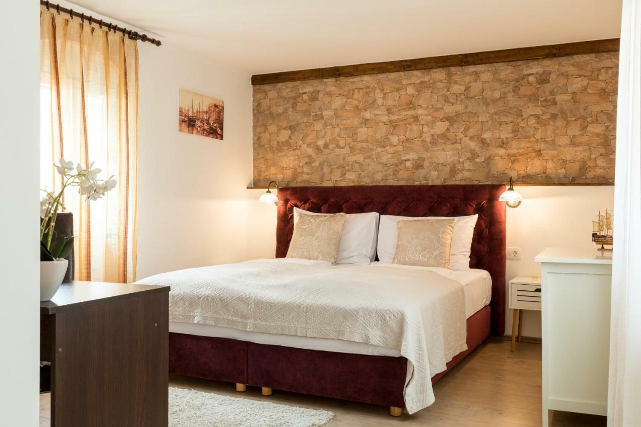 Guesthouse Imperator Split Extérieur photo